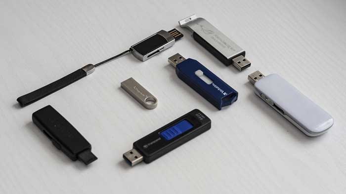 USBメモリ（複数デバイス対応）